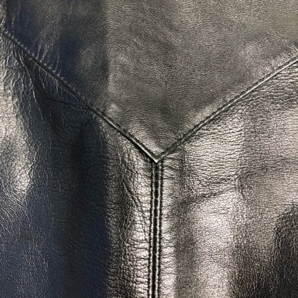 TRADITIONAL TRENDS Genuine Leather Pencil Skirt - Picture 2 of 13